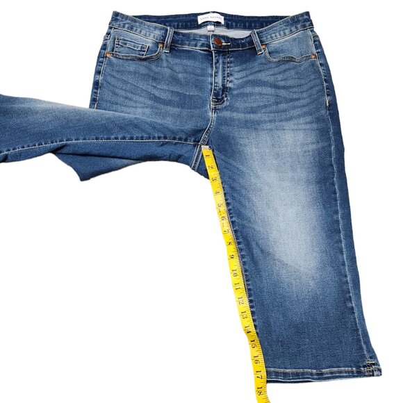 Lane Bryant Genius Fit Capri Shorts Denim Blue Jeans Size 14 - Picture 5 of 6